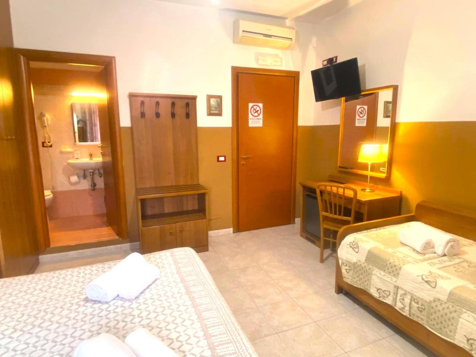 Hotel Booking Now Rome-Address Via Palestro,56 Exterior foto